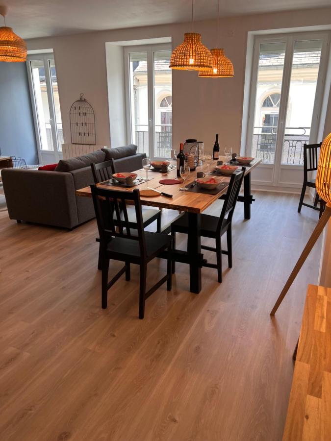 Bel T3 Au 1er Etage Avec Cour Interieure Au Rdc - Marie