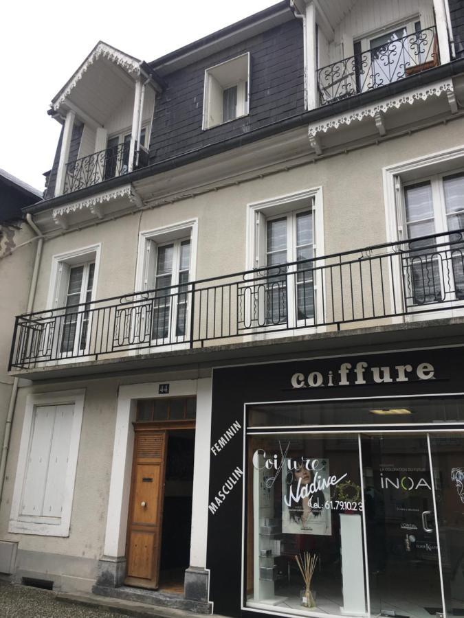 Bel T3 Au 1er Etage Avec Cour Interieure Au Rdc - Marie * Bagnères-de-Luchon